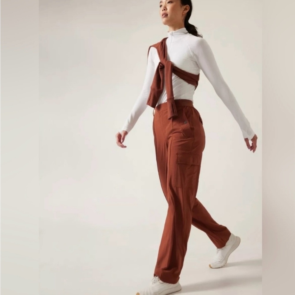Athleta Vienna Cargo Pant Travel Pant